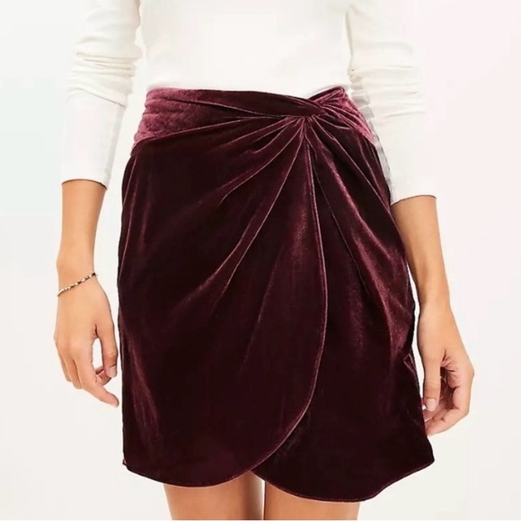 LOFT Dresses & Skirts - Loft Twist Front Velvet Burgundy Shift Skirt Size 2